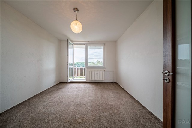 ložnice s balkonem [8/16]