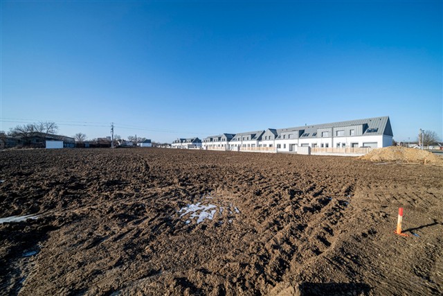 pohled na pozemek [3/6]